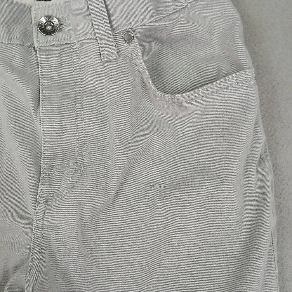 Vans Shorts Kids Boys Bermuda Size 10 Gray Flat Front‎ Casual Skateboard Classic